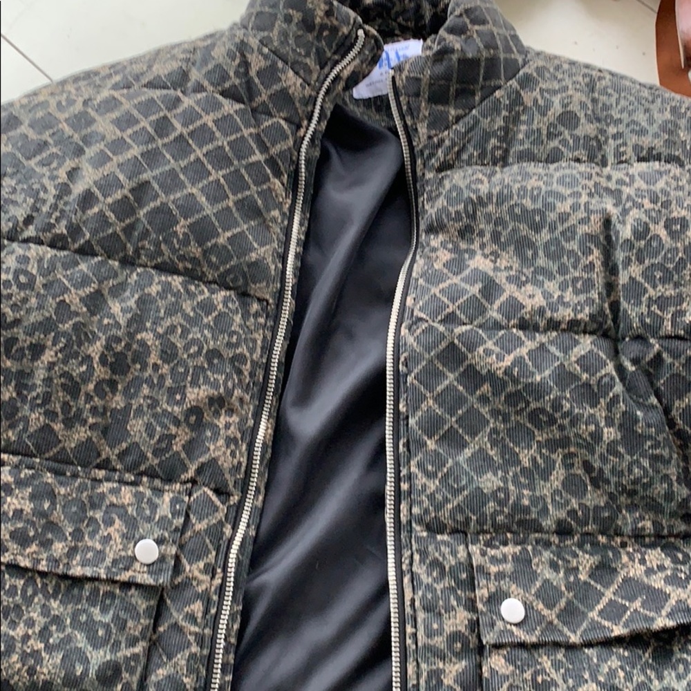 Men’s puffer jacket - urban outfitters brand